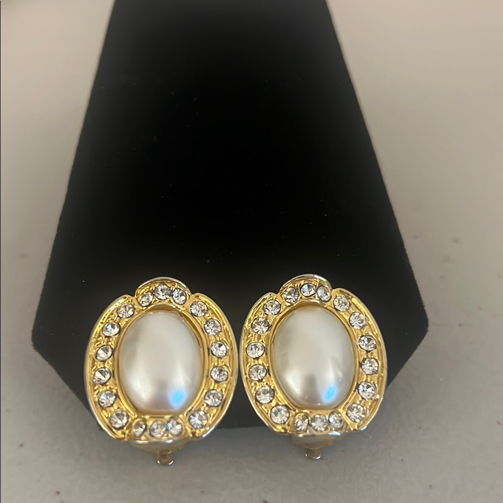 Faux Cabochon Pearl Gold Tone & Crystals Clip-On Earrings, Oval, Vintage 1980’s